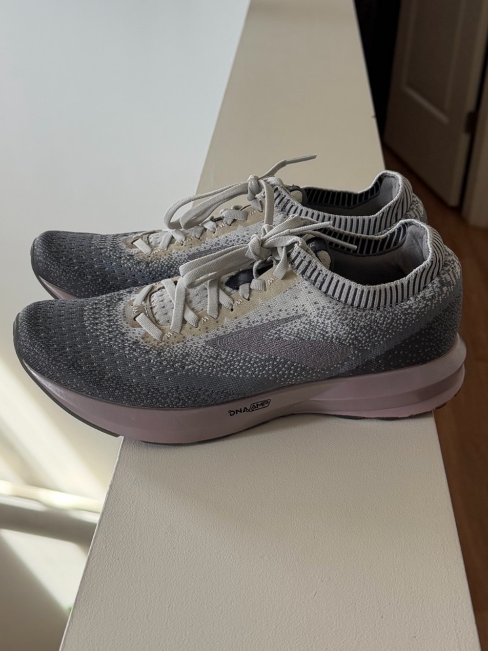“BROOKS”(DNA,AMP levitate 2)shoes for women.Size-9,color-gray/purple.💜 - Picture 2 of 12